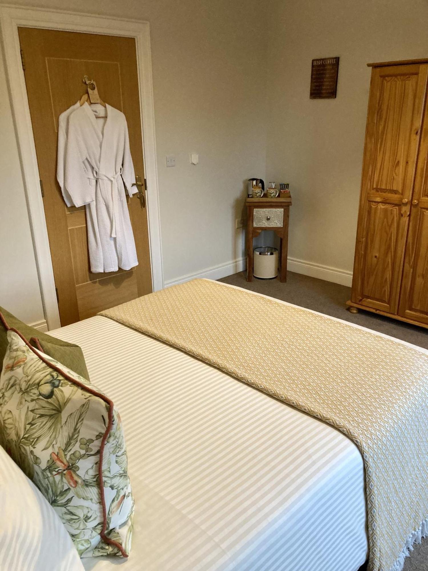 Mourne Country House Bed And Breakfast Kilkeel Room photo